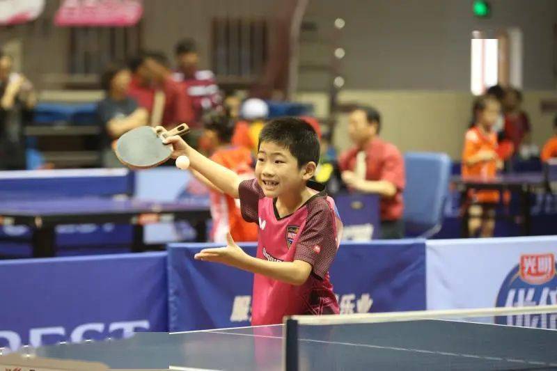 红色海洋般 红色海洋般