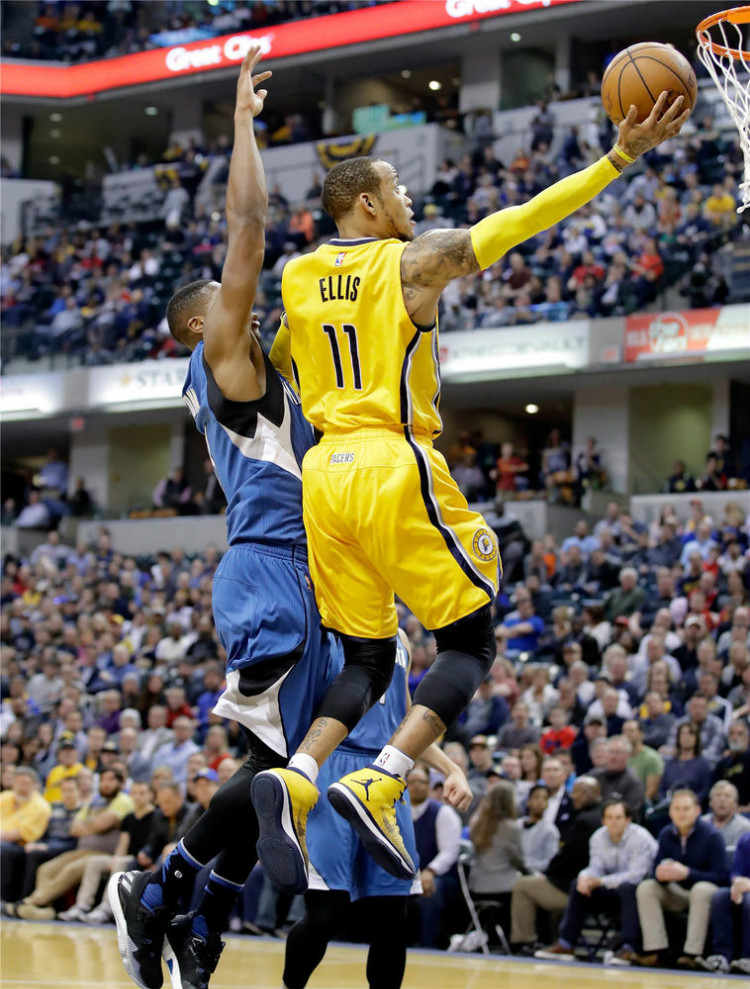 在防守端 在防守端