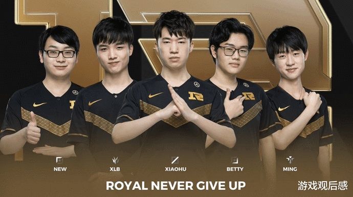 排球运动管 排球运动管